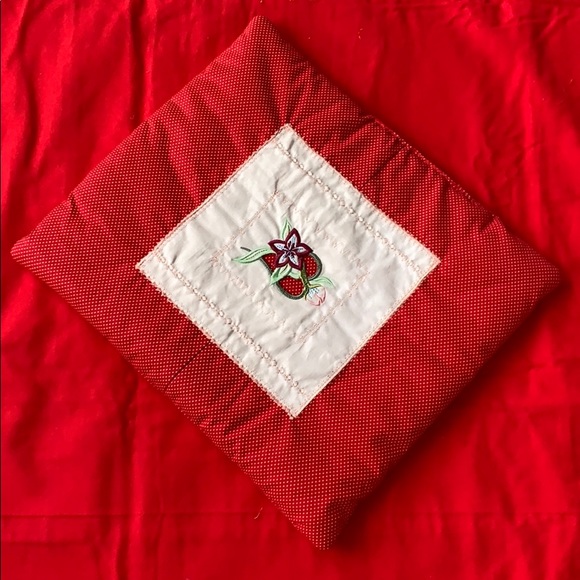 Kids blanket with small cute pillow. - Picture 5 of 6